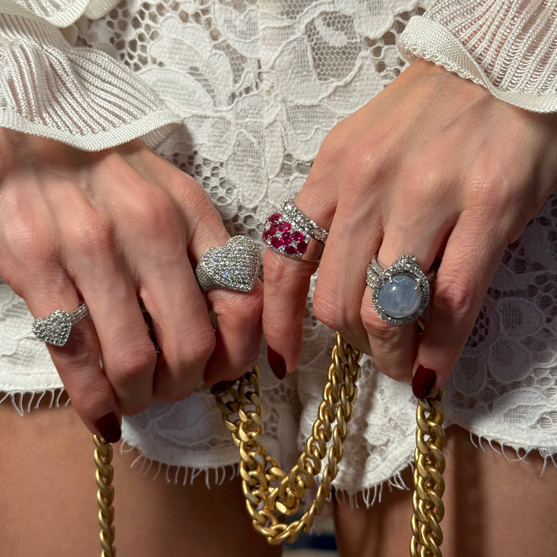 BAGUETTE DIAMOND HEART RING