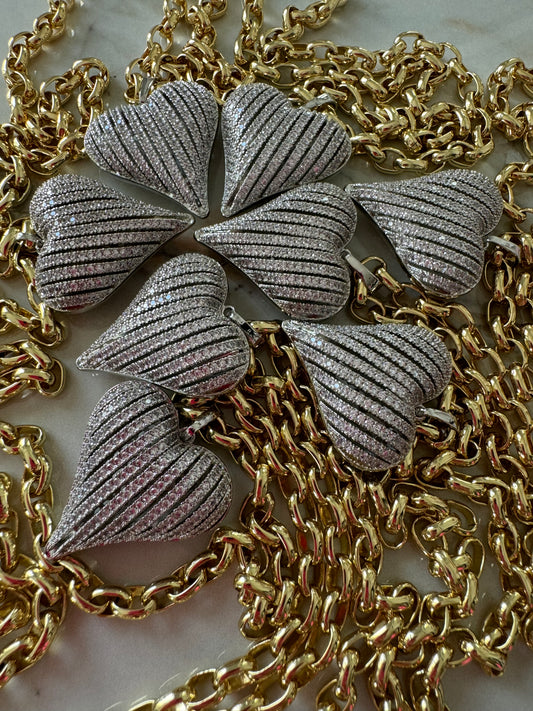 ﻿JUMBO HEART NECKLACE