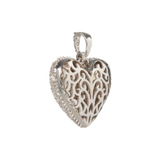 LOVE IN DIAMONDS PENDANT