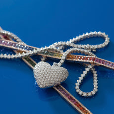 LOVE IN DIAMONDS PENDANT